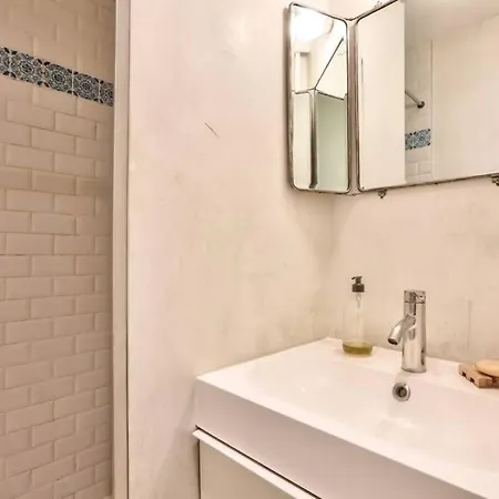 Guestready - Lovely Parisian Apt W/ Terrace Appartamento